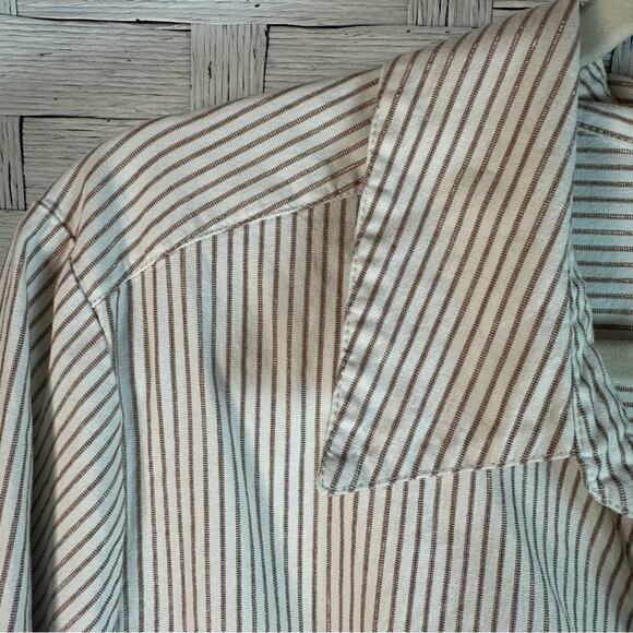 Lane Bryant stripes white metallic gold button down blouse curvy cut plus size - Picture 3 of 9